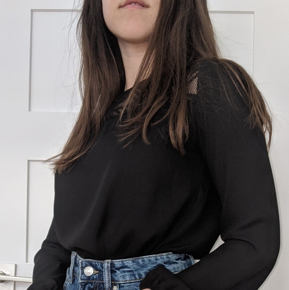 Black blouse - Picture 2 of 4